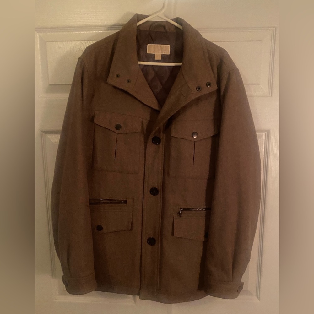 Michael Kors mens coat barely touched still in good fashion.